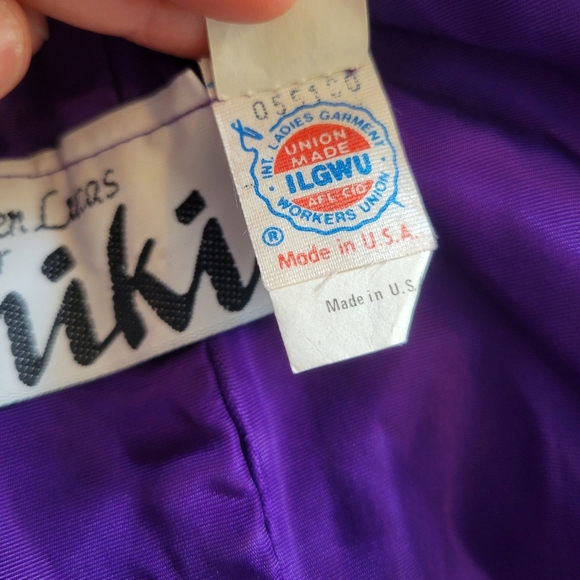 Vintage Noir Karen Lucas for Niki gown purple velvet with gold trim - Picture 10 of 10